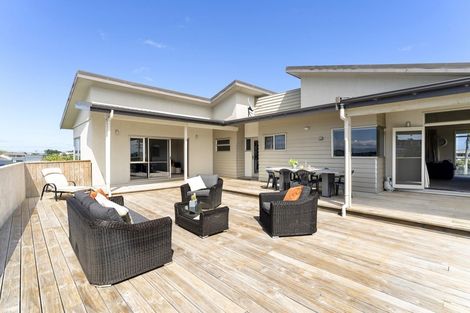 Photo of property in 27 Nelson Street, Foxton Beach, Foxton, 4815