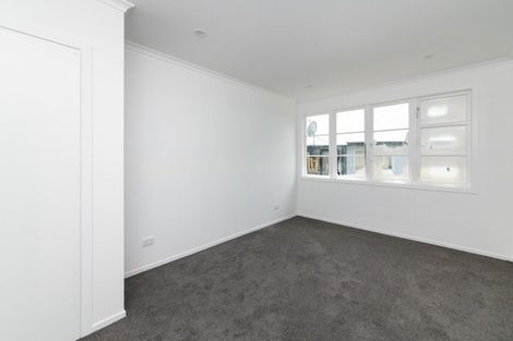Photo of property in 73 Rangiora Avenue, Roslyn, Palmerston North, 4414