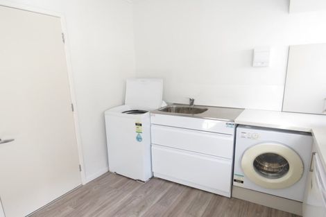 Photo of property in 35 Melandra Road, Stanmore Bay, Whangaparaoa, 0932