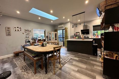 Photo of property in 125 Grahams Road, Burnside, Christchurch, 8053