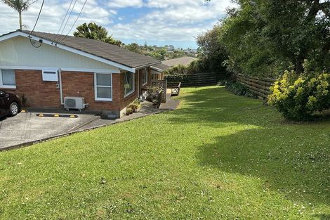Photo of property in 2/30 Sunnynook Road, Sunnynook, Auckland, 0620
