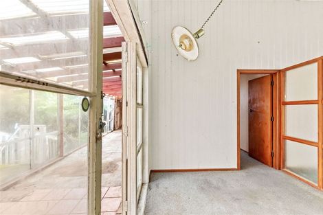 Photo of property in 11 Autumn Avenue, Glen Eden, Auckland, 0602