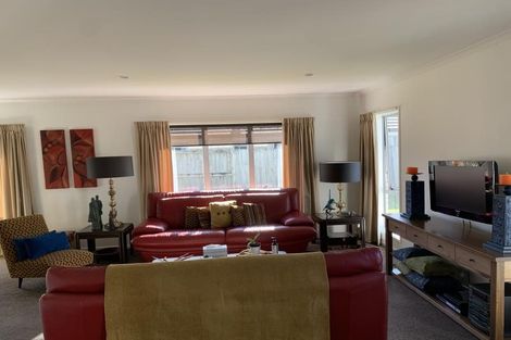 Photo of property in 67 Farringdon Avenue, Rototuna North, Hamilton, 3210