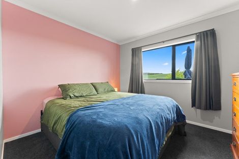Photo of property in 10 Cullinane Avenue, Feilding, 4702