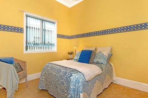 Photo of property in 2 Root Street, Gisborne, 4010