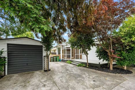 Photo of property in 60 Southsea Crescent, Silverdale, Hamilton, 3216