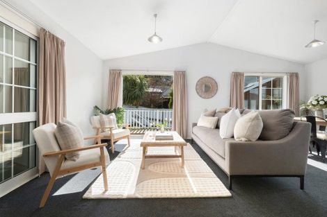 Photo of property in 9 Avalon Crescent, Fernhill, Queenstown, 9300