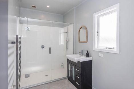 Photo of property in 122 Maeroa Road, Maeroa, Hamilton, 3200