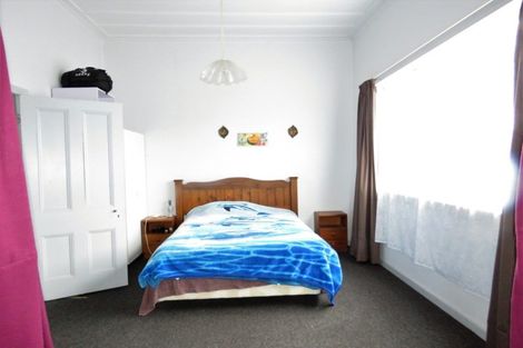 Photo of property in 127 Peel Street, Westport, 7825