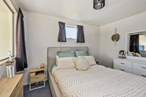 Photo of property in 15 Cooke Place, Taradale, Napier, 4112