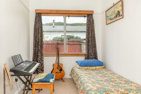 Photo of property in 5 River Road, Hector, 7822
