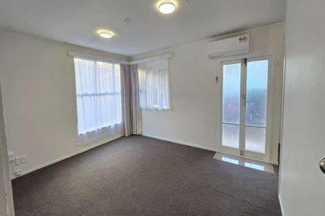 Photo of property in 87 Arimu Road, Papakura, 2110