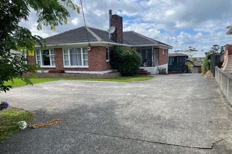 Photo of property in 32 Golf Road, New Lynn, Auckland, 0600