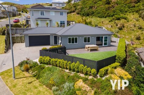 Photo of property in 50 Havana Rise, Grenada Village, Wellington, 6037