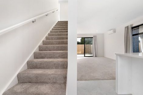 Photo of property in 60u2 Sandwich Road, Saint Andrews, Hamilton, 3200