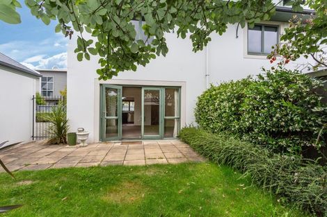 Photo of property in 3/36 Champion Street, Edgeware, Christchurch, 8013