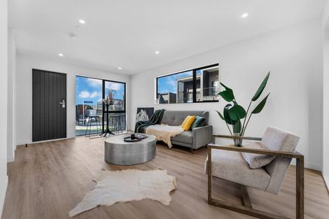 Photo of property in 2 Irwin Lane, Windsor Park, 0632