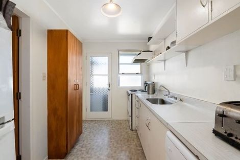 Photo of property in 42a Hicks Close, Whitby, Porirua, 5024