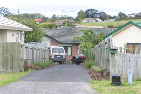 Photo of property in 6 Killygordon Place, Massey, Auckland, 0614