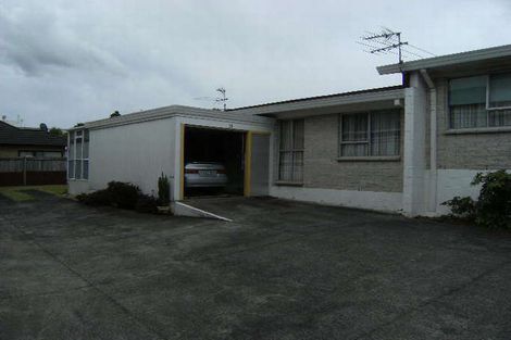 Photo of property in 21 Faith Bullock Place, New Lynn, Auckland, 0600
