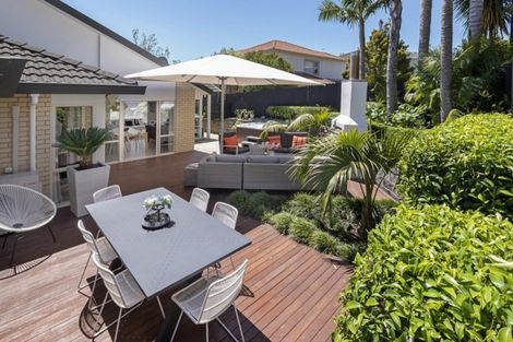 Photo of property in 148 John Brooke Crescent, East Tamaki Heights, Auckland, 2016