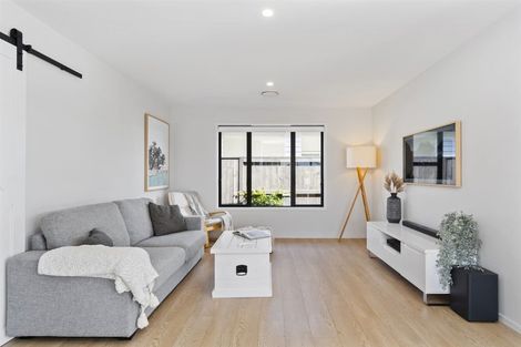 Photo of property in 2 Pimelea Street, Papamoa Beach, Papamoa, 3118