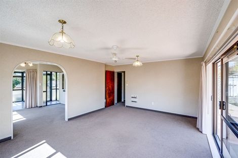 Photo of property in 1/52 Avondale Road, Taradale, Napier, 4112