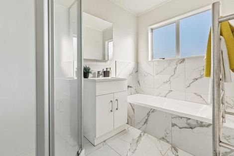 Photo of property in 26 Hinerau Street, Henderson, Auckland, 0612