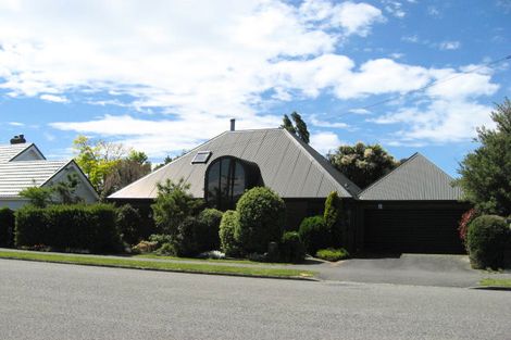 Photo of property in 30 Wittys Road, Avonhead, Christchurch, 8042