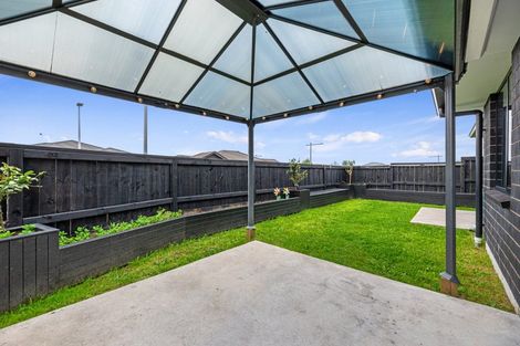 Photo of property in 1 Nursery Lane, Papamoa, 3118