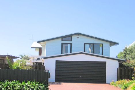 Photo of property in 35 Karewa Parade, Papamoa Beach, Papamoa, 3118