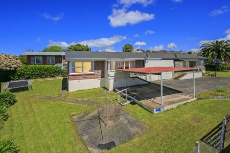 Photo of property in 2/13 Liston Street, Northcote, Auckland, 0627