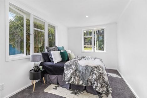 Photo of property in 6 Spur Grove, Titahi Bay, Porirua, 5022