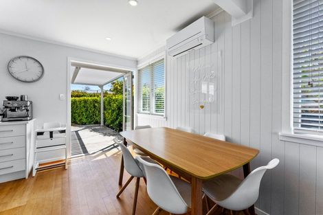 Photo of property in 1/64 Sunnynook Road, Sunnynook, Auckland, 0620