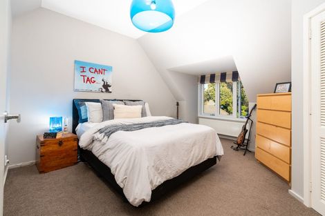 Photo of property in 34 Seatoun Heights Road, Seatoun, Wellington, 6022