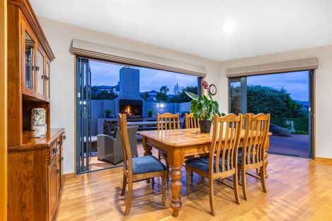 Photo of property in 18 Petrel Lane, Whitby, Porirua, 5024