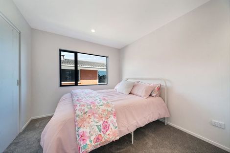 Photo of property in 1/2a Mantra Road, Massey, Auckland, 0614