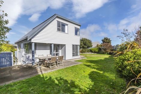 Photo of property in 40 Joseph Banks Drive, Whitby, Porirua, 5024