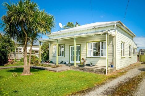 Photo of property in 128 Queen Street, Westport, 7825