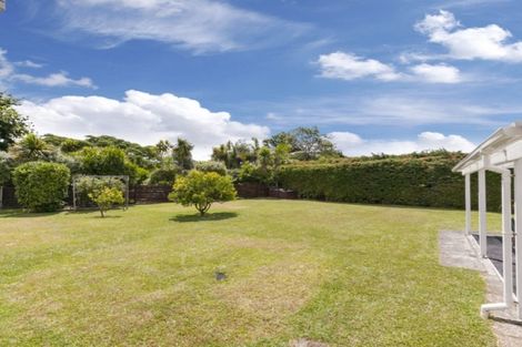 Photo of property in 39 Harbour View Road, Point Wells, 0986