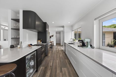 Photo of property in 6d Clearwater Cove, West Harbour, Auckland, 0618