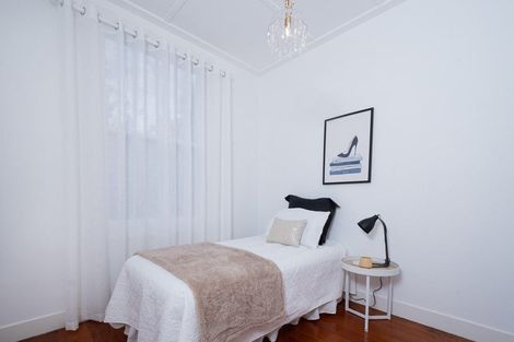 Photo of property in 221 Henderson Valley Road, Henderson, Auckland, 0612