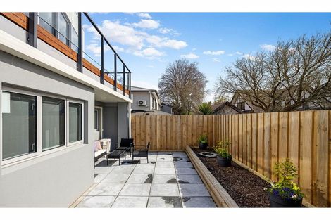 Photo of property in 19a Rostrevor Street, Hamilton Central, Hamilton, 3204