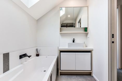 Photo of property in 22u2 Campbell Street, Frankton, Hamilton, 3204