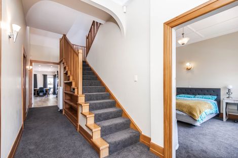 Photo of property in 210 Oriental Parade, Oriental Bay, Wellington, 6011