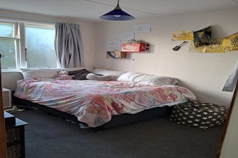 Photo of property in 29 Taylor Terrace, Tawa, Wellington, 5028