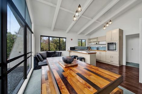 Photo of property in 301 Waihi Road, Hawera, 4673