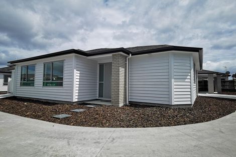 Photo of property in 25b Lillian Place, Orewa, 0931