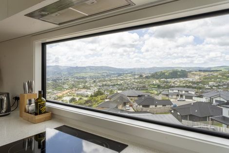 Photo of property in 9 Topsail Way, Whitby, Porirua, 5024