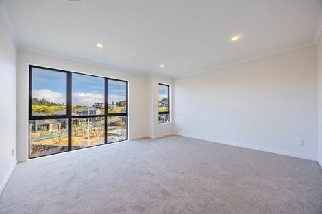 Photo of property in 7 Kikorangi Drive, Wainui, 0992